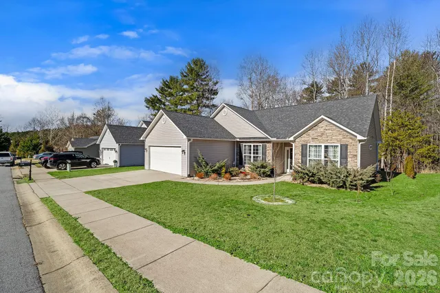 $460,000 | 136 Grove End Road, Fletcher, NC 28732