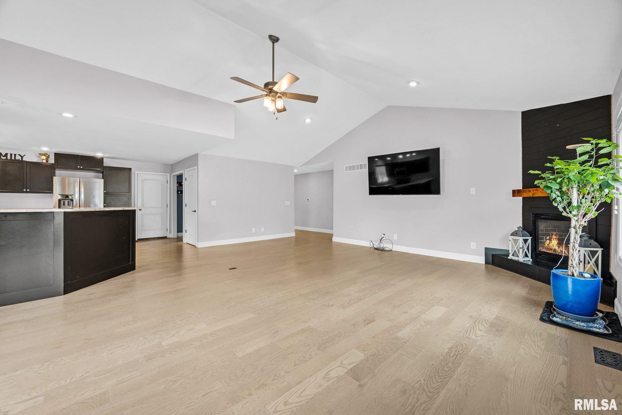 7216 South Ridgebrook Drive Mapleton, IL 61547 - Photo 12 of 53