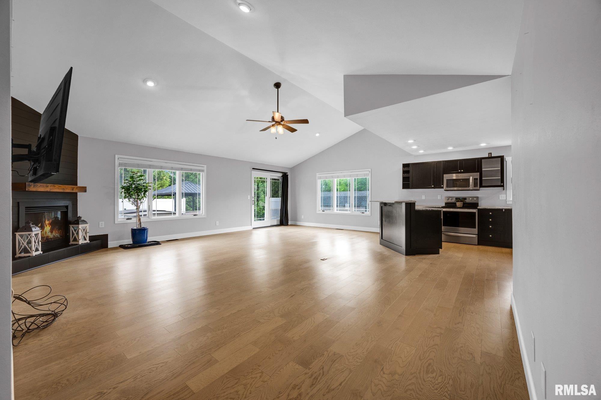 7216 South Ridgebrook Drive Mapleton, IL 61547 - Photo 13 of 53