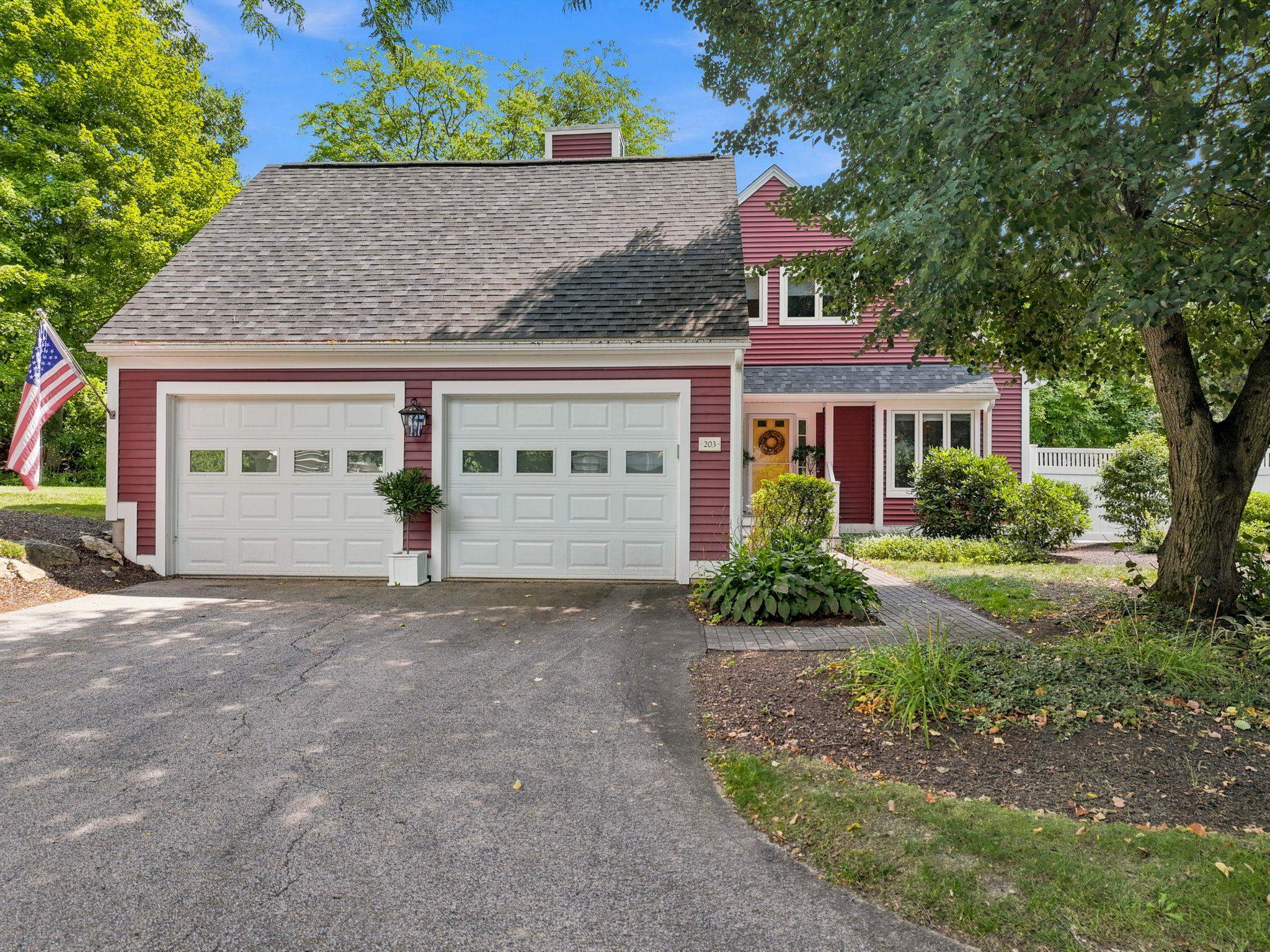 203 Straw Hill Road Manchester, NH 03104 - Photo 1 of 28 Gallery Image 1