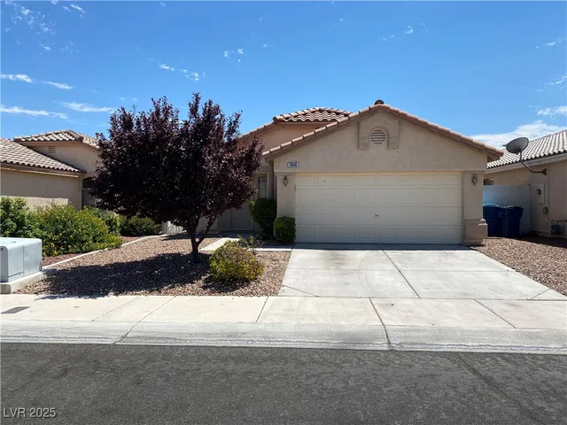 $1,900 | 7845 West March Brown Avenue, Las Vegas, NV 89149