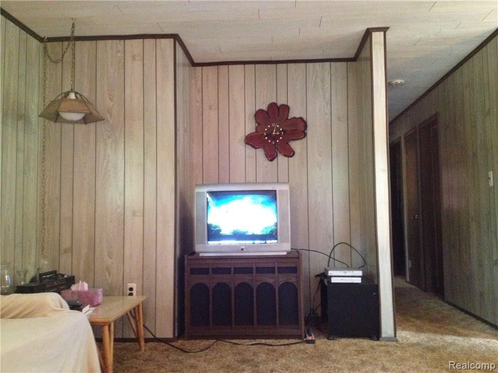 4923 West Dort Road Roscommon, MI 48653 - Photo 10 of 14 IMG_3134.JPG
