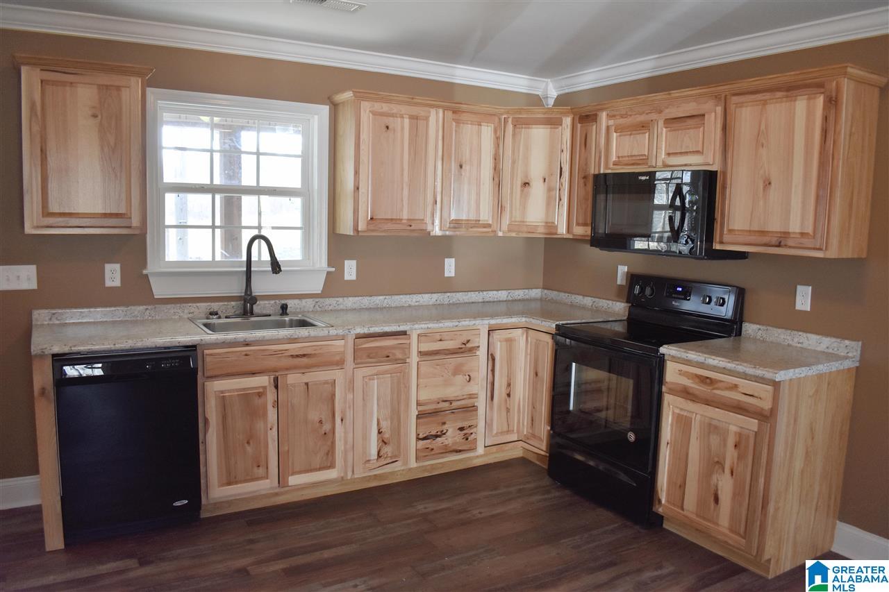 660 Guinns Cove Road Hayden, AL 35079 - Photo 4 of 18