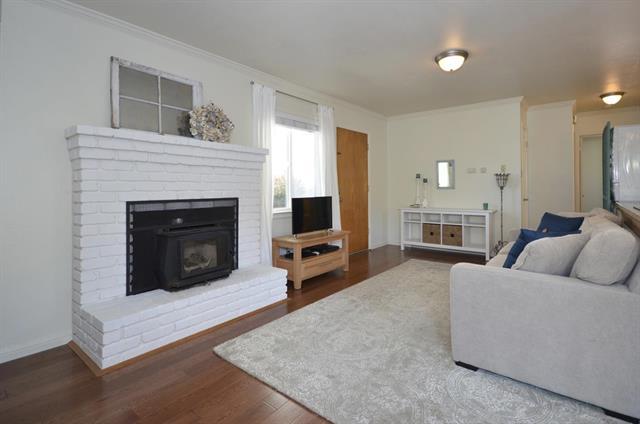 124 Bennett Road Aptos, CA 95003 - Photo 8 of 24 Gallery Image 8