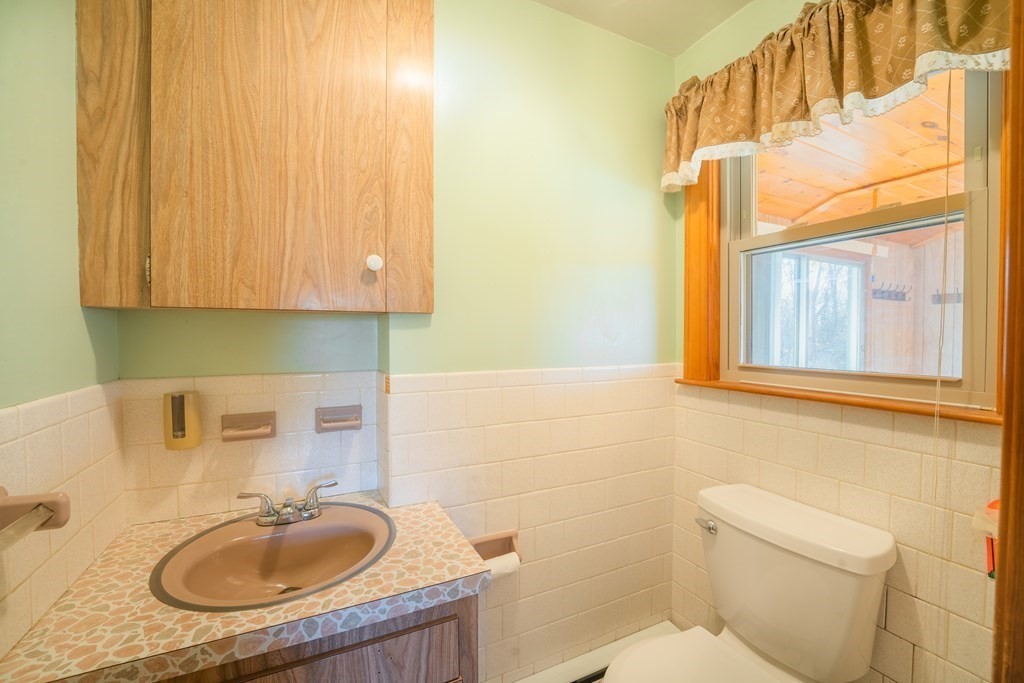 42 Frankland Road Ashland, MA 01721 - Photo 10 of 26
