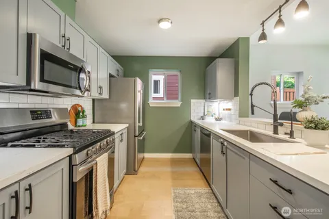 $699,950 | 4121 Martin Luther King Jr Way South, Seattle, WA 98108