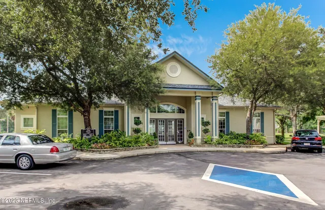 $1,950 | 13700 Richmond Park Drive North, Unit 706, Jacksonville, FL 32224