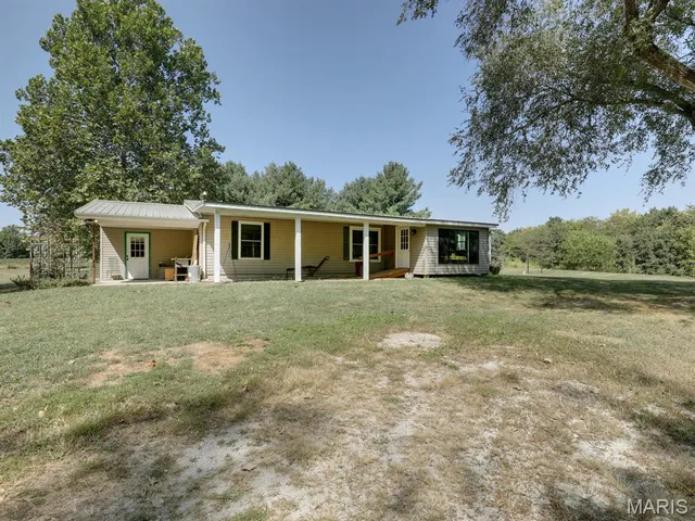 $189,000 | 19613 State Hwy Y, Lewistown, MO 63452