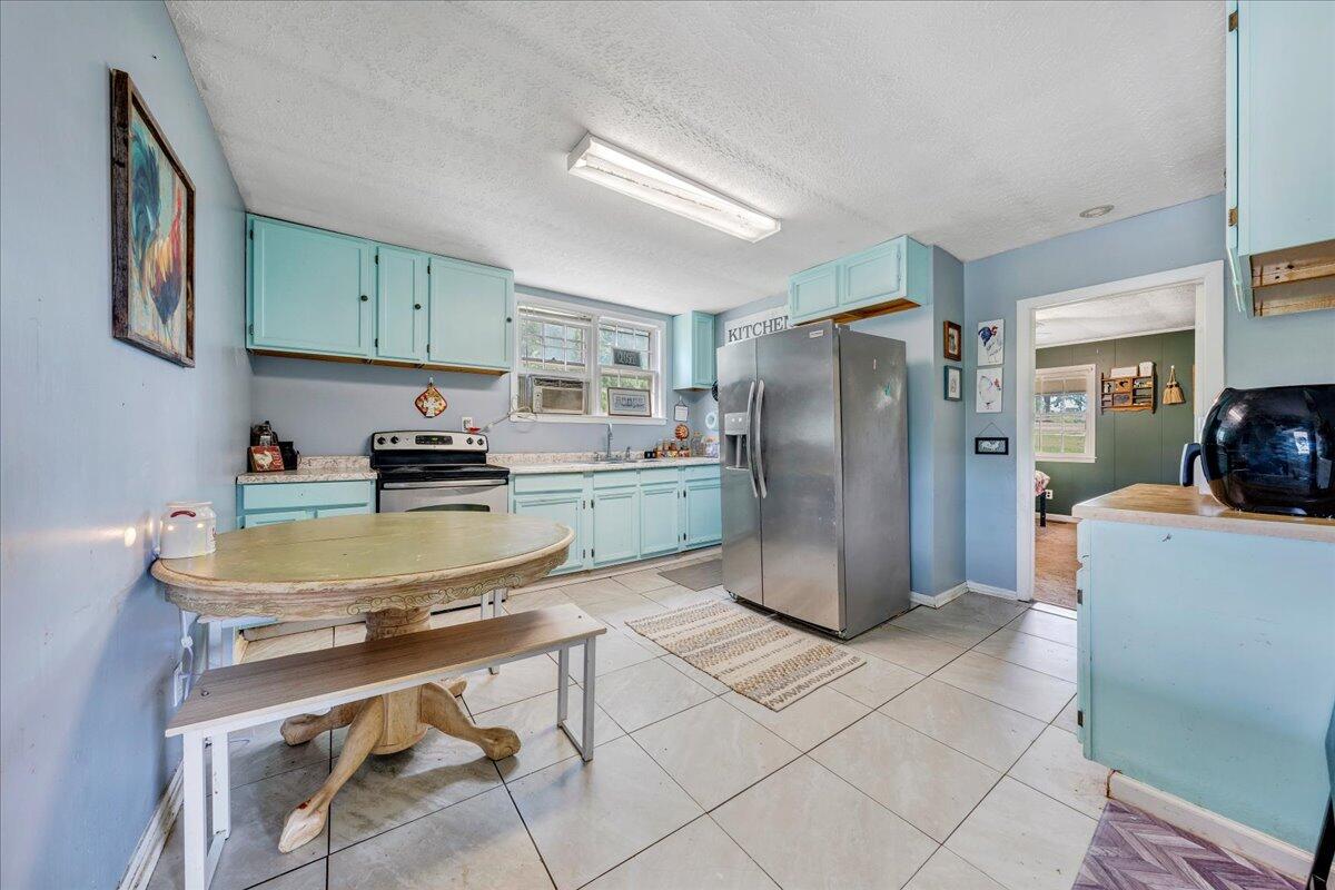 1500 Mountain Valley Road Axton, VA 24054 - Photo 6 of 27 06-MIB02078