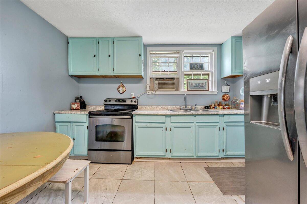 1500 Mountain Valley Road Axton, VA 24054 - Photo 7 of 27 07-MIB02081