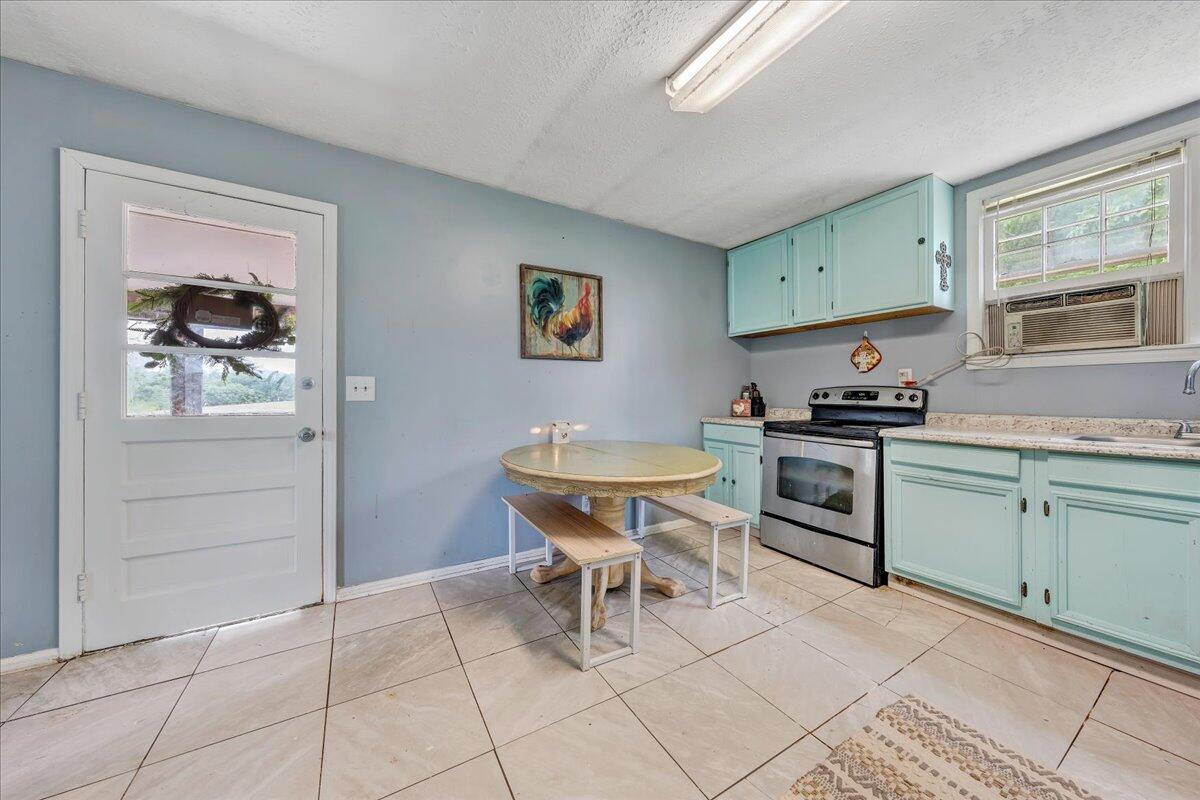 1500 Mountain Valley Road Axton, VA 24054 - Photo 9 of 27 09-MIB02087