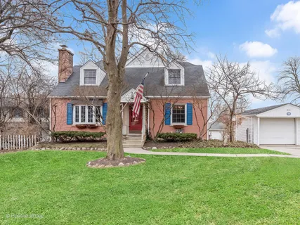 $649,999 | 251 Van Damin Avenue, Glen Ellyn, IL 60137