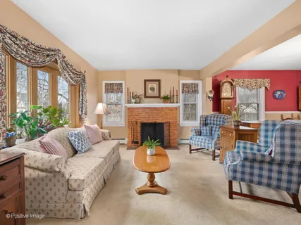 $649,999 | 251 Van Damin Avenue, Glen Ellyn, IL 60137