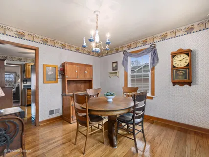 $649,999 | 251 Van Damin Avenue, Glen Ellyn, IL 60137