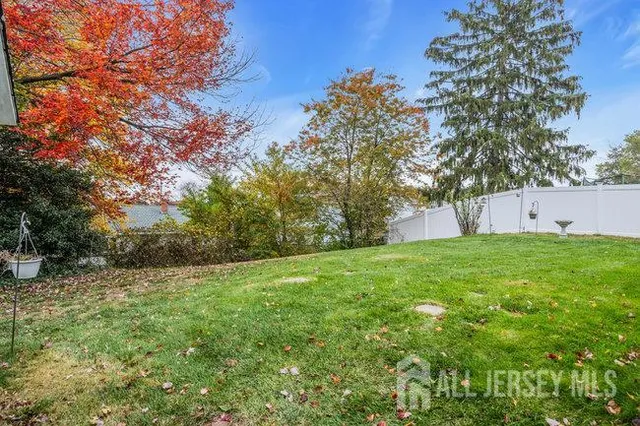 $549,999 | 25 Venus Road, Old Bridge, NJ 08879