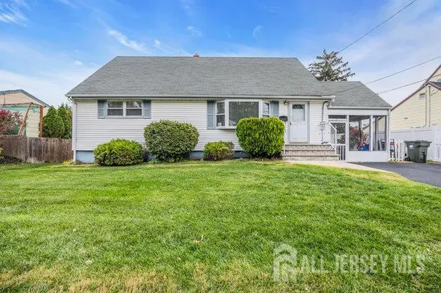 $549,999 | 25 Venus Road, Old Bridge, NJ 08879