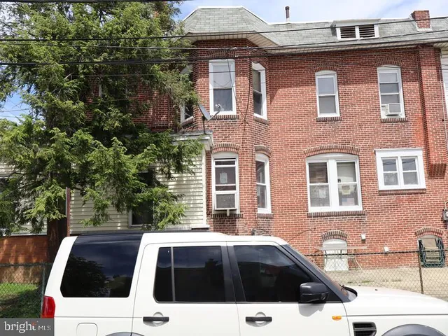 $198,000 | 418 Pusey Avenue, Unit 95, Darby, PA 19023