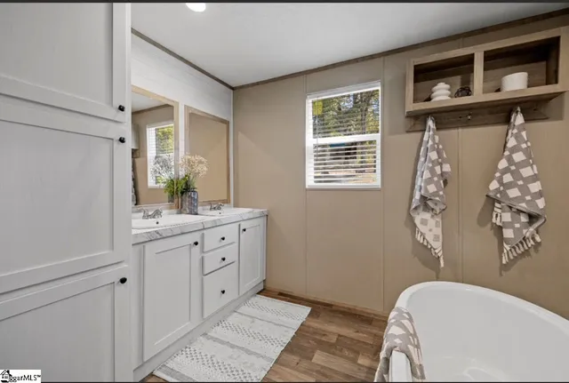 $326,500 | 2578 John Dodd Road, Wellford, SC 29385