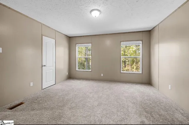 $326,500 | 2578 John Dodd Road, Wellford, SC 29385