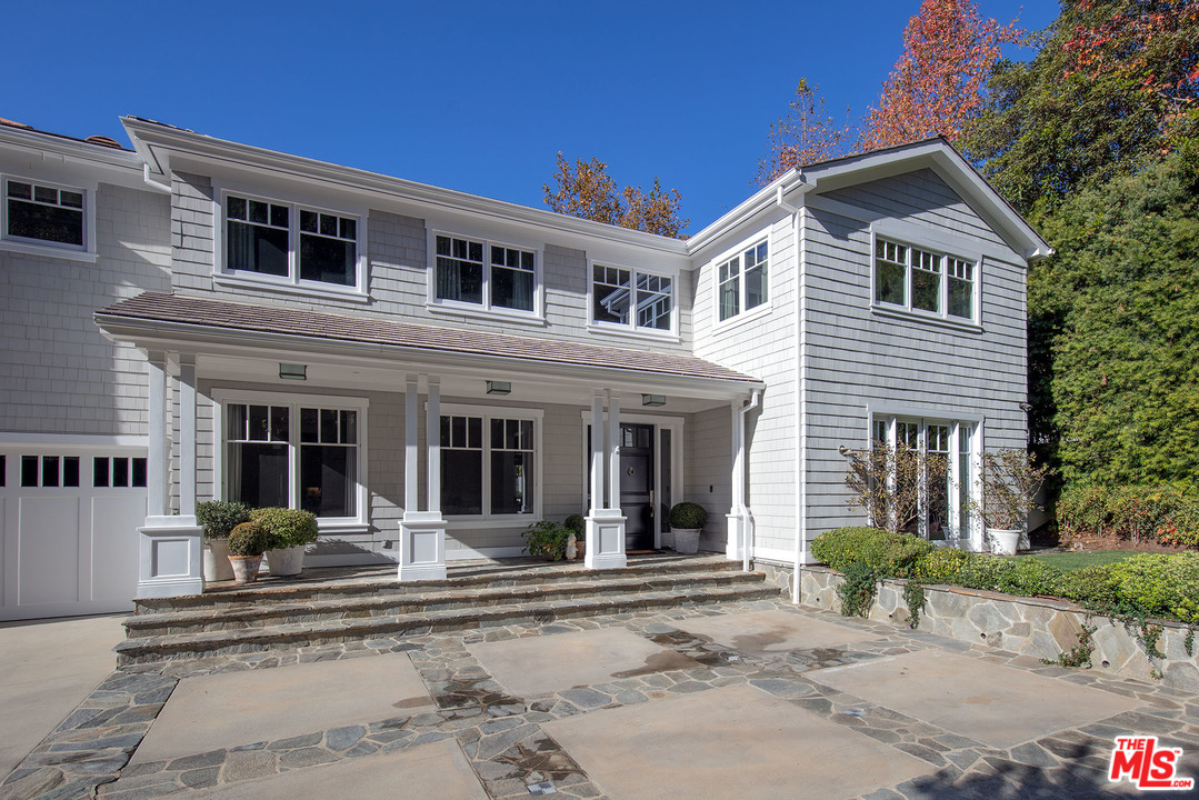 13153 Rivers Road Los Angeles, CA 90049 - Photo 19 of 22