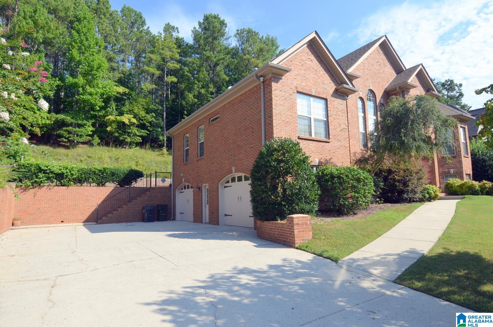 1065 Stoneykirk Road Pelham, AL 35124 - Photo 4 of 58
