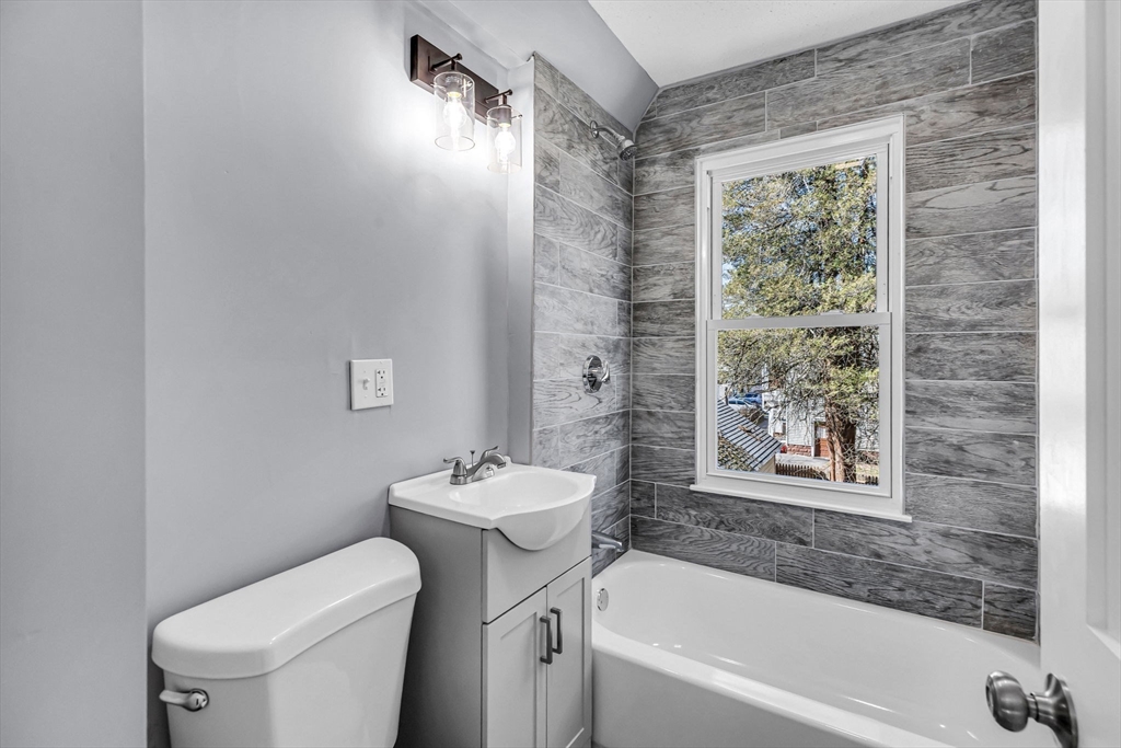 242-244 Commonwealth Avenue Springfield, MA 01108 - Photo 25 of 42