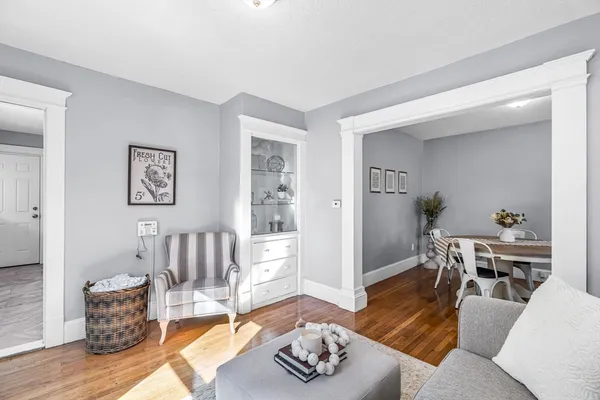 $375,000 | 242-244 Commonwealth Avenue, Springfield, MA 01108