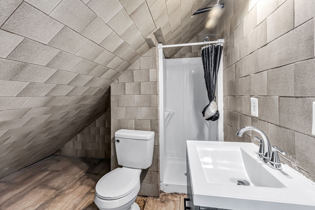 242-244 Commonwealth Avenue Springfield, MA 01108 - Photo 32 of 42