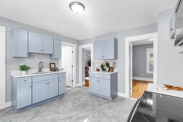 $375,000 | 242-244 Commonwealth Avenue, Springfield, MA 01108