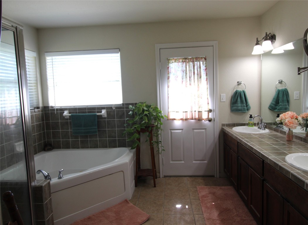 8575 Schuster Road Ledbetter, TX 78946 - Photo 22 of 48