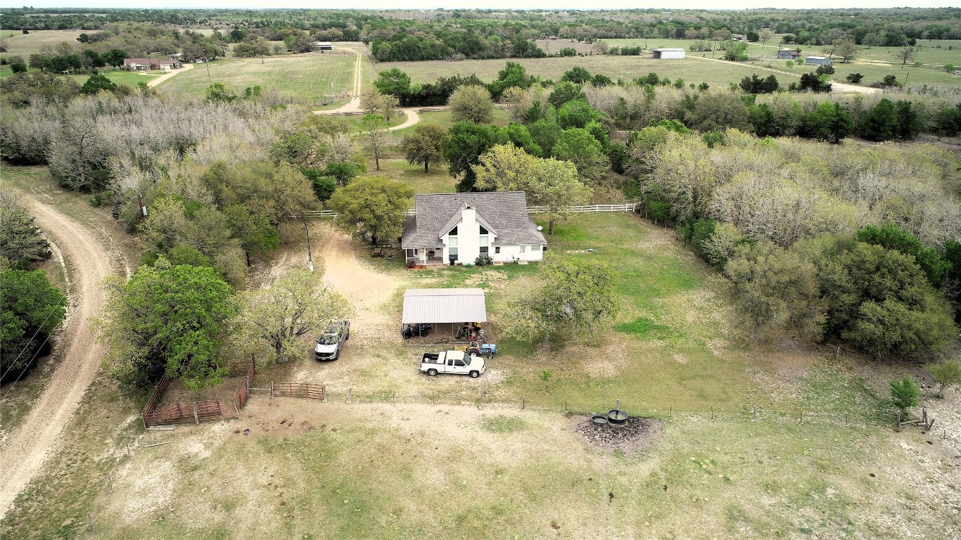 8575 Schuster Road Ledbetter, TX 78946 - Photo 32 of 48