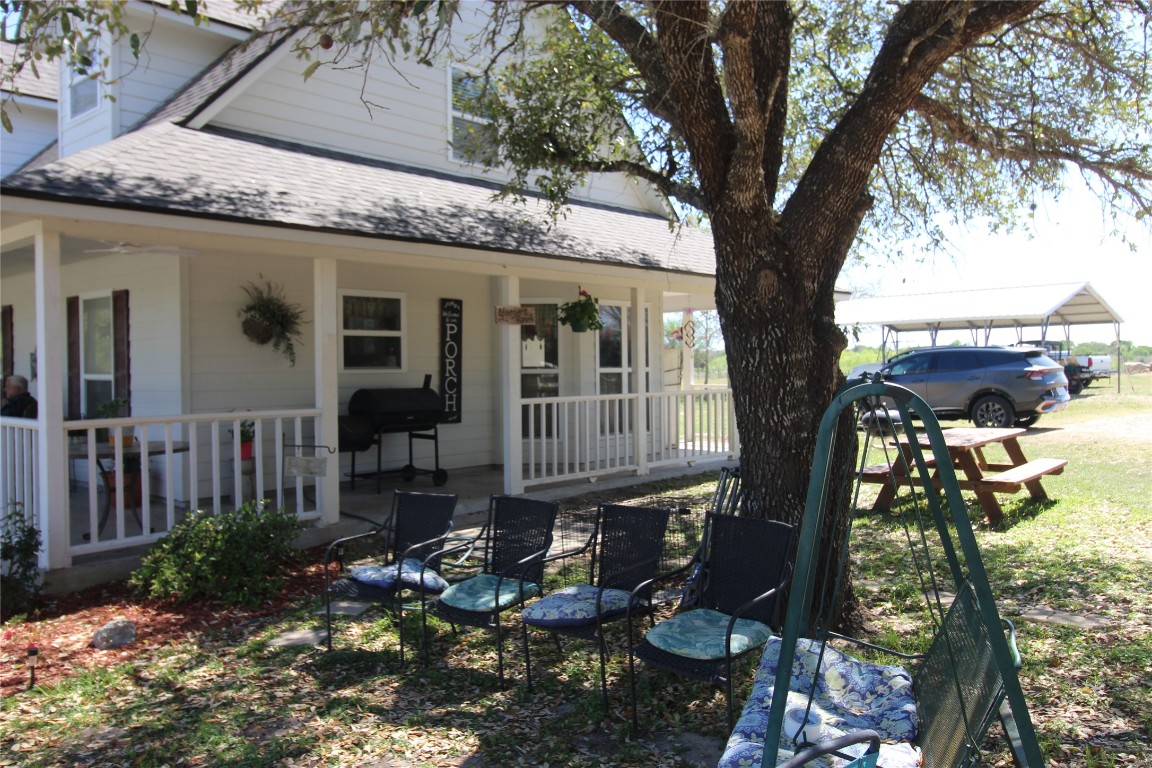 8575 Schuster Road Ledbetter, TX 78946 - Photo 5 of 48