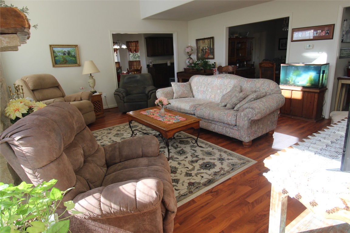 8575 Schuster Road Ledbetter, TX 78946 - Photo 9 of 48