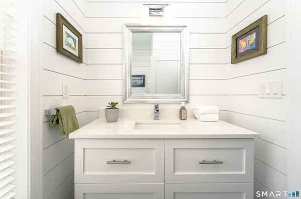 $950,000 | 4 B Turkey Roost Road, Newtown, CT 06482