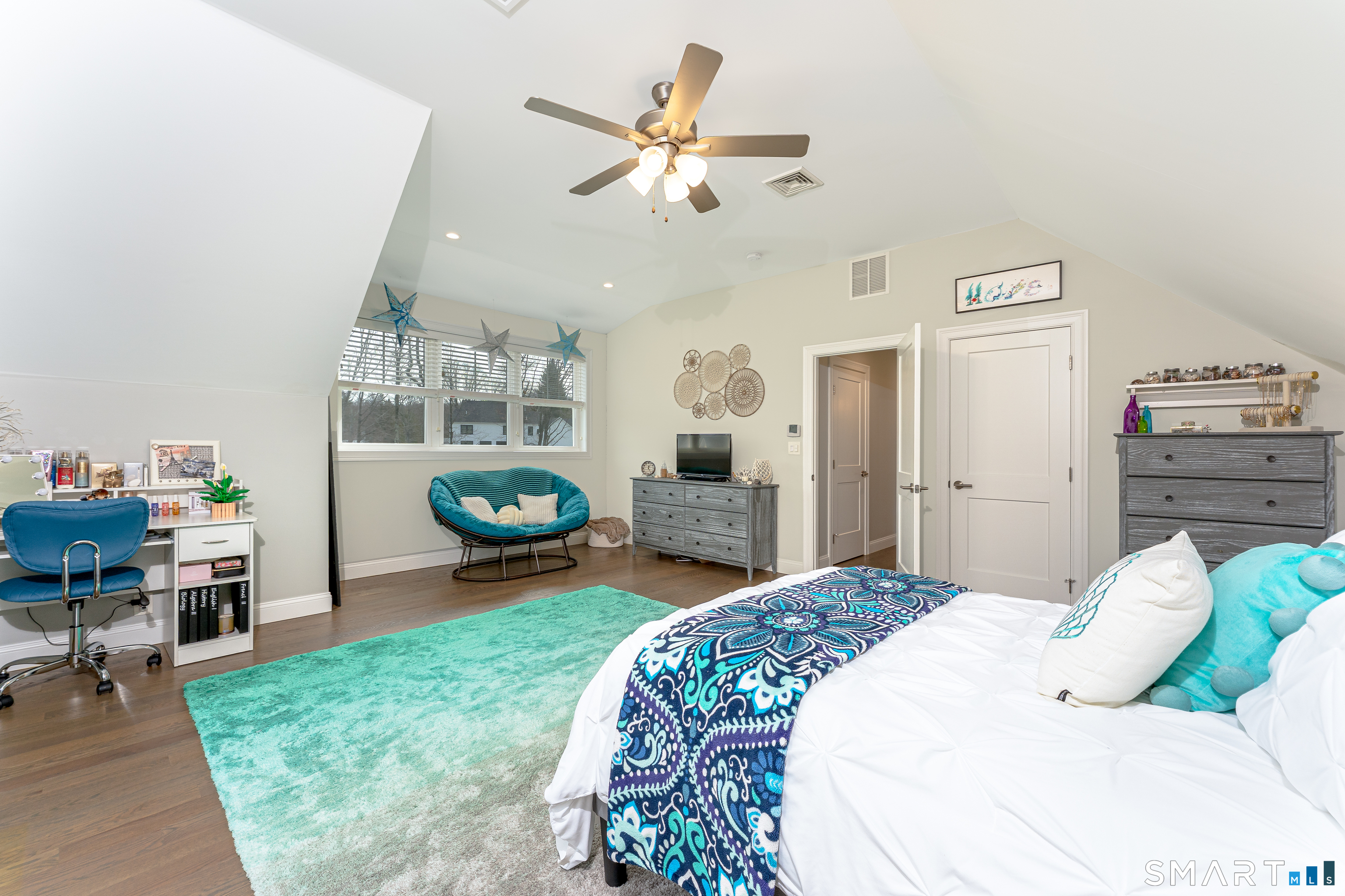 4 B Turkey Roost Road Newtown, CT 06482 - Photo 21 of 37