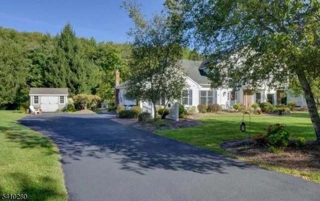 $820,000 | 15 Melissa Lane, Succasunna, NJ 07876