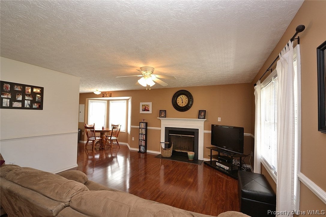 6071 Golden Wheel Road Providence Forge, VA 23140 - Photo 7 of 28 Gallery Image 7