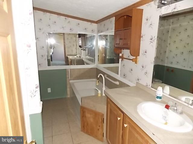 4206 Ridge Crest Road Hurlock, MD 21643 - Photo 10 of 17 Bath (Master)