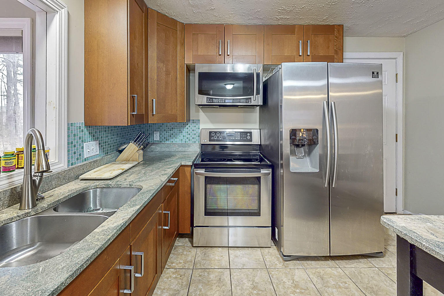 31 Donica Road York, ME 03909 - Photo 3 of 28 1788-947063257-1616198218