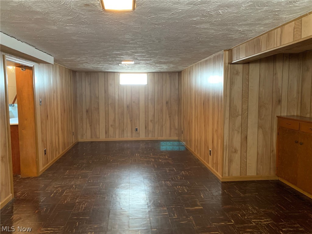 6106 Snow Road Parma, OH 44129 - Photo 25 of 31