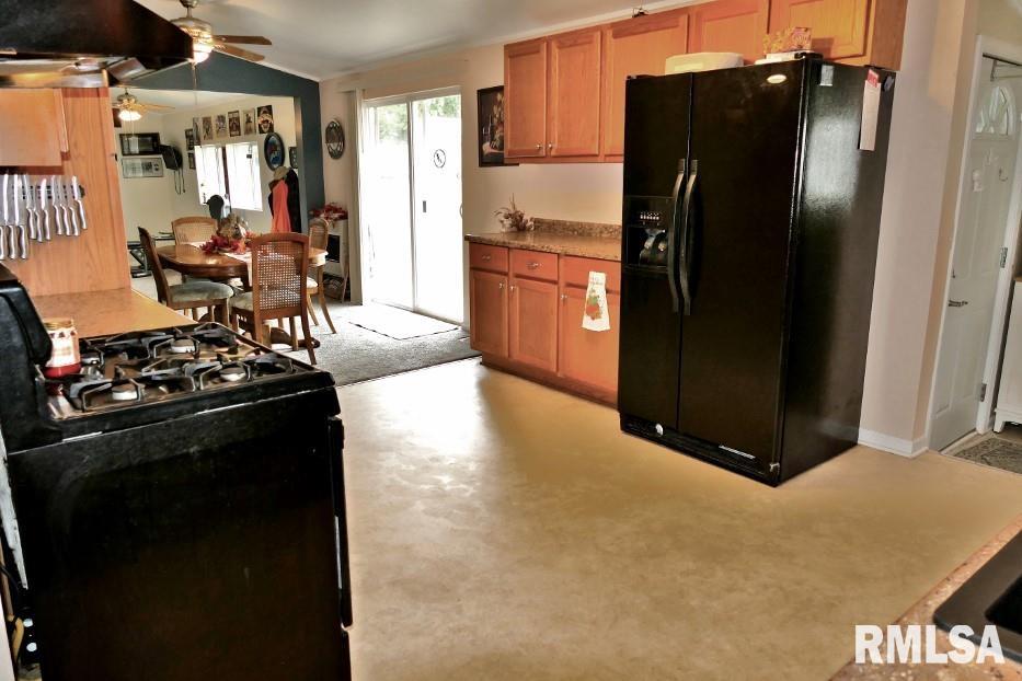 18519 Main Street Trivoli, IL 61569 - Photo 11 of 33