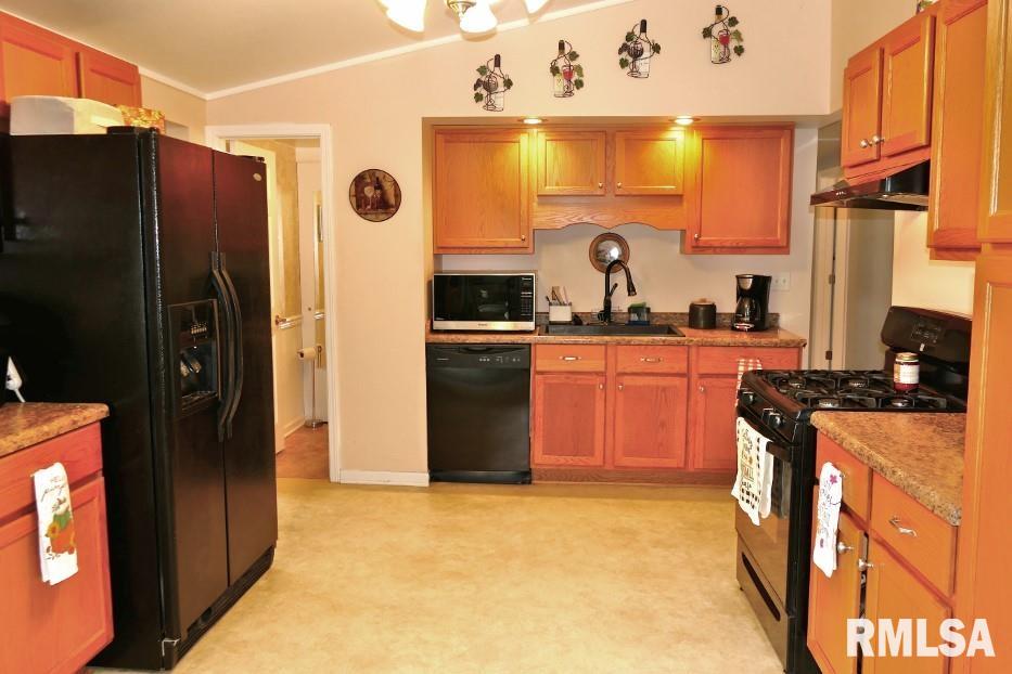 18519 Main Street Trivoli, IL 61569 - Photo 13 of 33