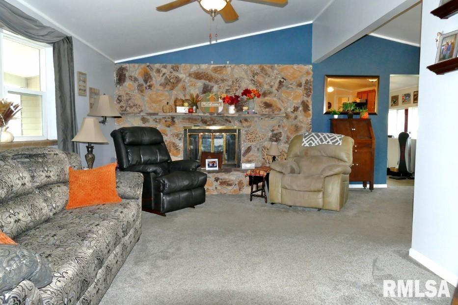 18519 Main Street Trivoli, IL 61569 - Photo 6 of 33