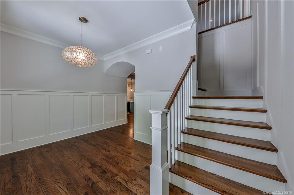 724 Ellsworth Road Charlotte, NC 28211 - Photo 18 of 33 a view of entryway