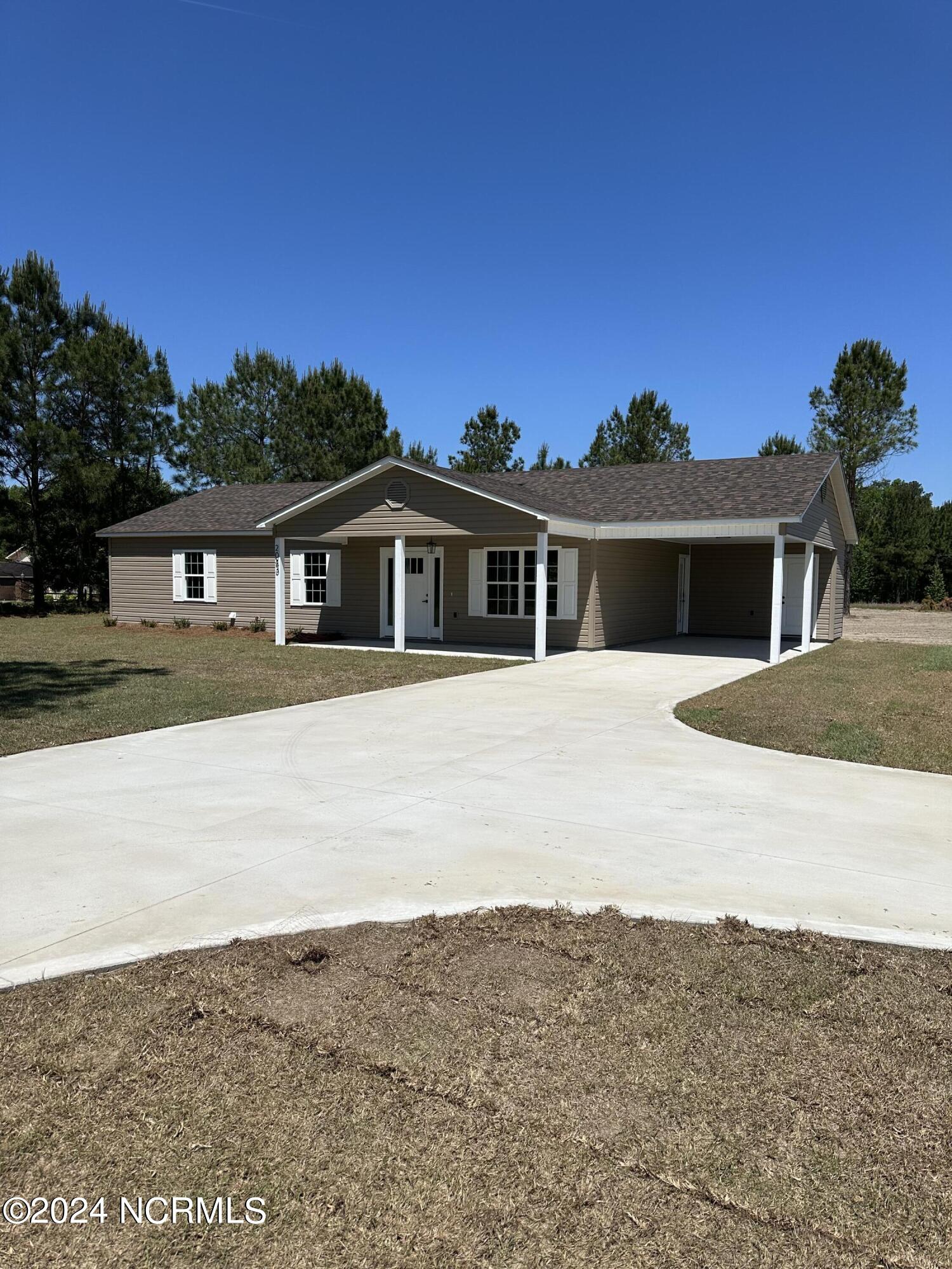 2043 Rowan Road Clinton, NC 28328 - Photo 2 of 16 IMG_7369
