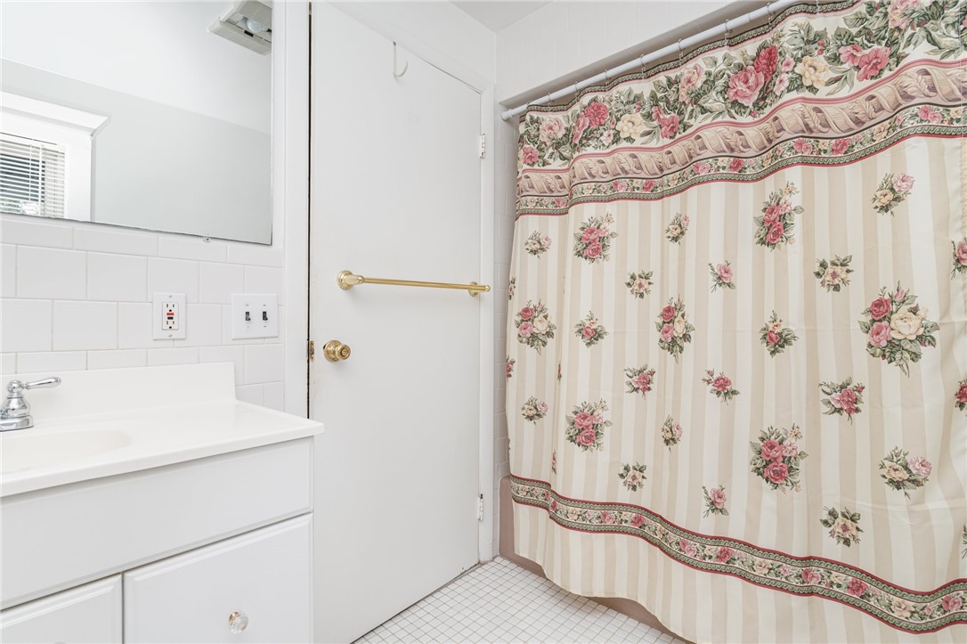 122 Winterberry Road Narragansett, RI 02874 - Photo 26 of 50