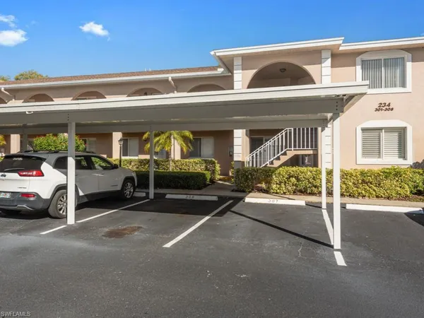 $239,900 | 234 Pebble Beach Boulevard, Unit 307, Naples, FL 34113
