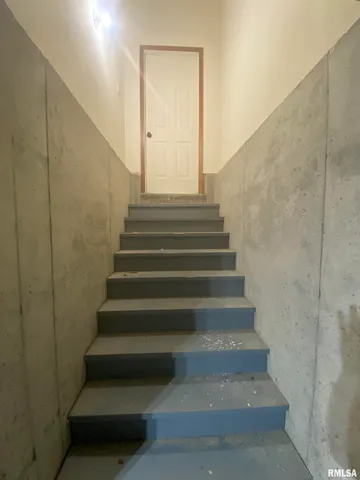 $400,000 | 7 Clearlake Drive, Centralia, IL 62801