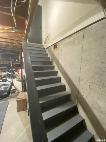 $400,000 | 7 Clearlake Drive, Centralia, IL 62801