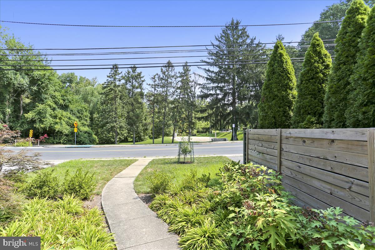 8602 Grubb Road Chevy Chase, MD 20815 - Photo 11 of 106 Front walkway